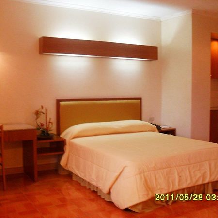 Taft Tower Hotel Manila Exterior photo