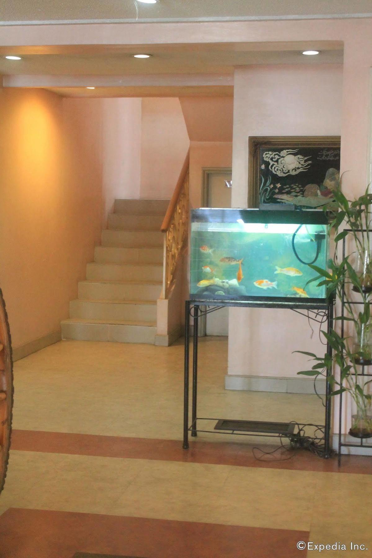 Taft Tower Hotel Manila Exterior photo